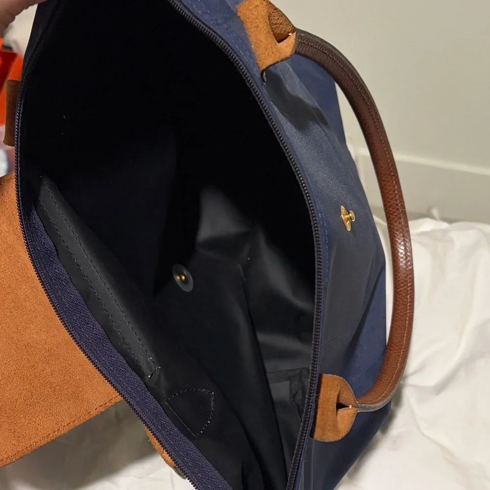 Longchamp Navy Blue Le Pilage Medium Tote Bag with Brown Trim - Picture 2 of 7